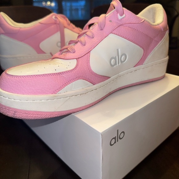 LIMITED EDITION Sweet Pink ALO Yoga Recovery Sneakers!! - Picture 9 of 13